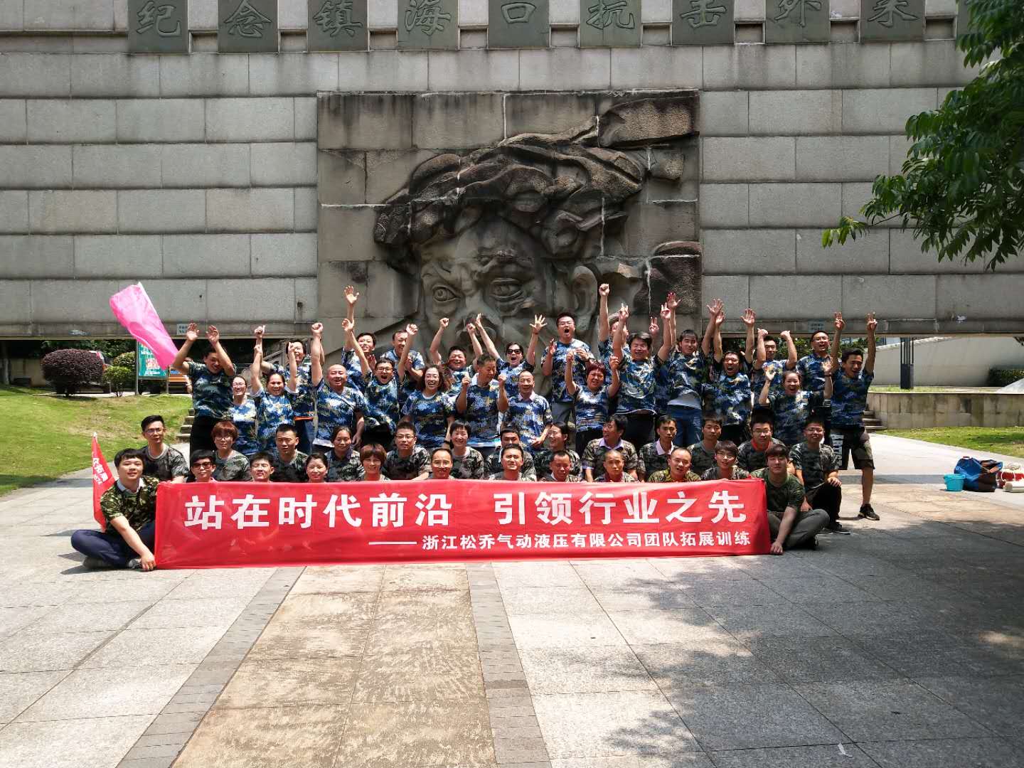 1686789607758445.jpg 15610776016749525.jpg